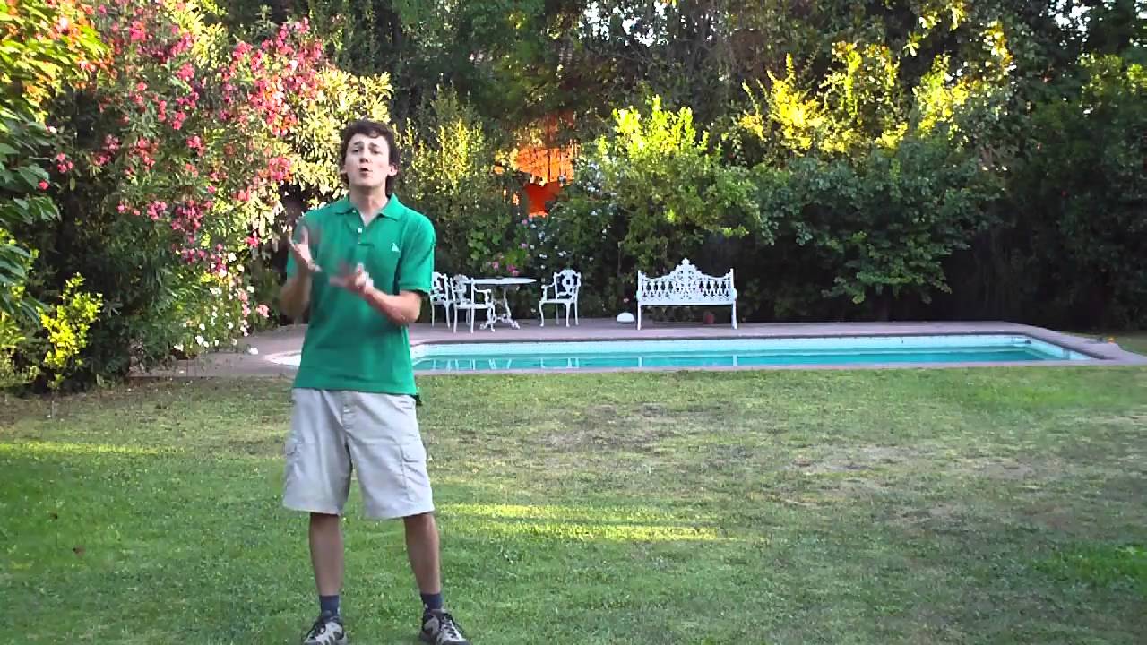 Outspin under the far leg aerial