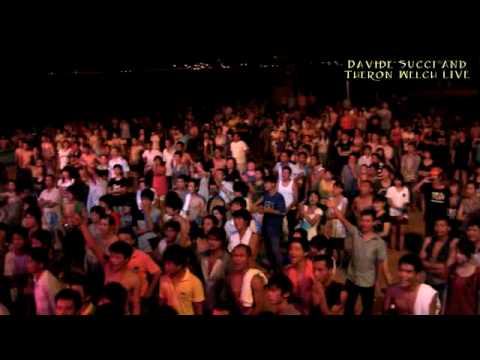 Davide Succi feat. Theron Welch - Outside my window - Live guitar instrumental version