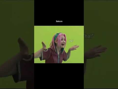 The way she laughed 😩🔥 #naruto #sakura #kakashi #cosplay #notmine