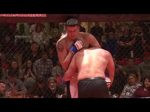 Steve Navarro vs  Christopher Kharazi