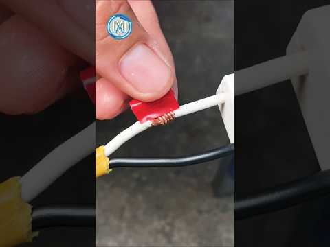 Super Tip para Eléctricistas Como encintar Cables con poco espacio #tips #hacks #electricidad #smart