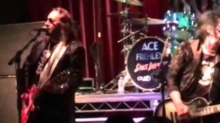 Former KISS guitarist Ace Frehley plays Parasite + Shock Me live - new album Origins Vol. 1