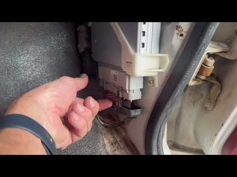 Ford Ranger ECU/PCM/ECM (computer) location