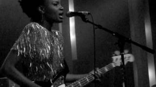 Noisettes &quot;24 Hours&quot; live in MPLS