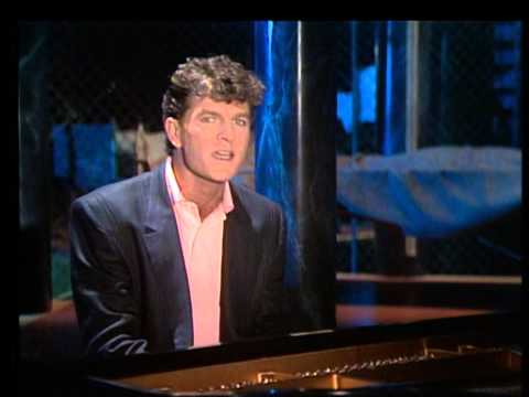 TOPPOP: Tim Finn - In A Minor Key