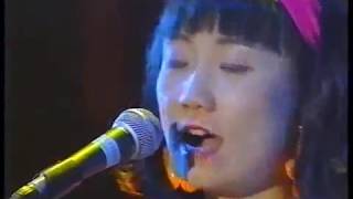 Shonen Knife - Fruit loop dreams (live 1992 subtitulado en ingles/lyrics)