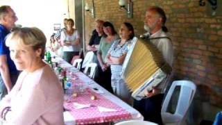 preview picture of video '100 Franceses en San Carlos Norte (Asado con Himno Nacional Argentino)'