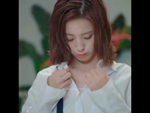 He feels uncomfortable after seeing his girlfriend wearing his shirt🤭||My girlfriend is an alien🦋||