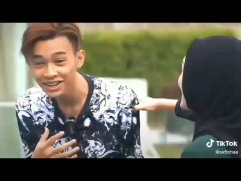 teah pegang bahu rahim ✨