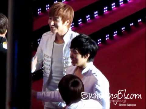 [Fancam] 101209 Golden Disk Awards - SJ ft. C.N.Blue [Showon].avi