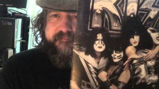 LISTENING TO DIGITAL RESISTANCE, TALKING ABOUT THE WHAT I KNOW OF THE BAND KISS - 00018C18