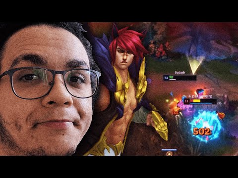 OLHA ESSES CARA JOGANDO LOL 😡