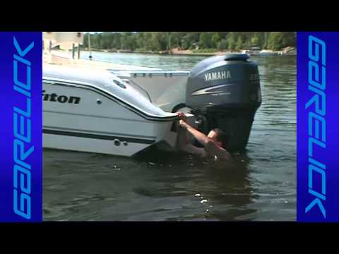 Garelick Compact Eez-In II Transom Ladder - iboats.com