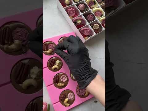 Belgian chocolate rounds - the perfect sweet gift #chocolate