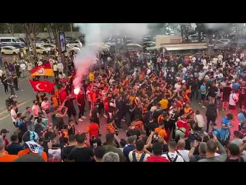 Galatasaray and Marseille Brotherhood 📢 ⚽ 🍺