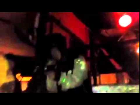 Fucktor Miedo ft Broka efesis - Si me dan a elegir.(en vivo club praga)