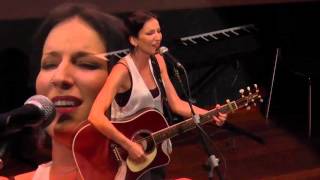 Neus Ferri - Aguardiente