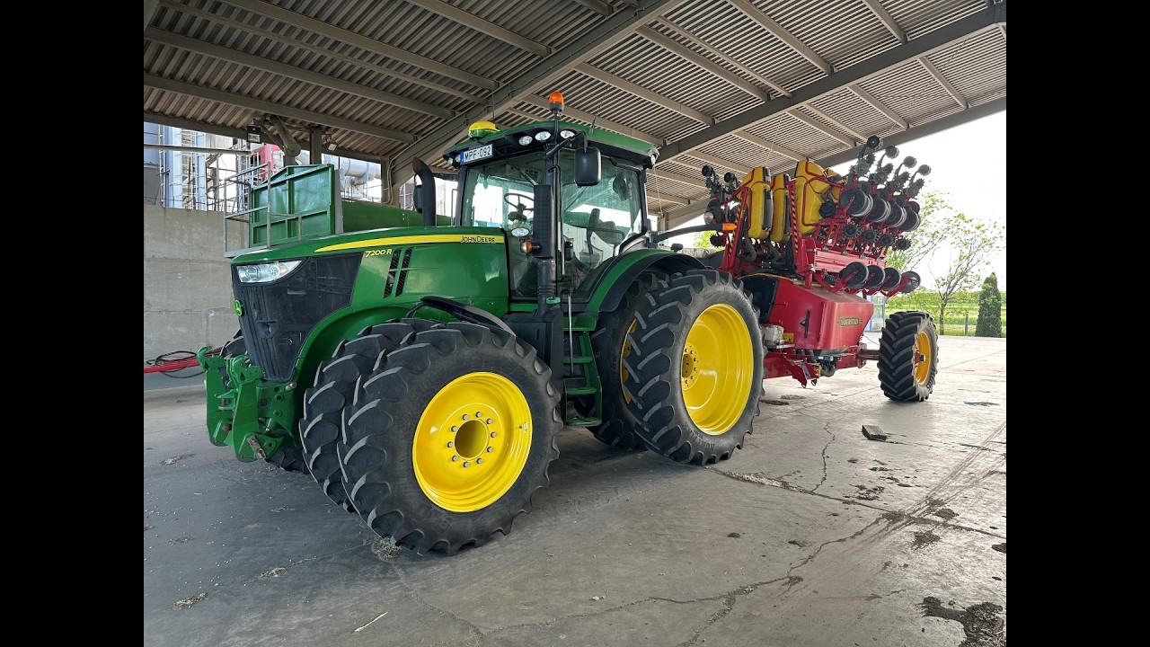 John Deere 7200R traktor, front hidraulika, 6,8 literes motor, IVT 50 km/h, ISOBUS csatlakozó, AutoTrac ready, iTEC, híd+fülke rugózás