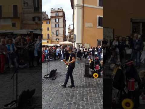 Artisti di strada. Roma. Pink Floyd