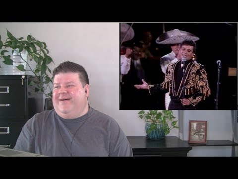 Voice Teacher Reacts to Juan Gabriel - Inocente Pobre Amigo