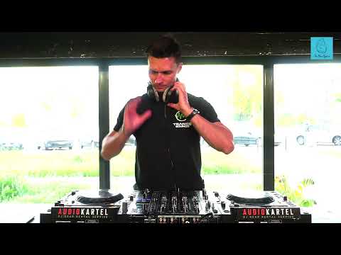 The Blue Oyster: Dj MarceaN / 20.05 / 18 - 19