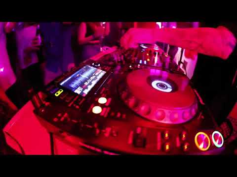 Sunset Cruise with Simone Liberali // Friday 16.02.18