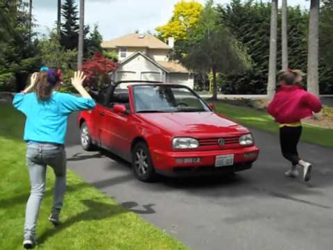 Bandara Sisters - Funkytown