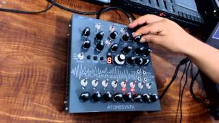 Video thumbnail for Mochika X2 synth section by Atomosynth