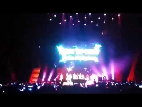 [FANCAM] 150412 SNSD in the Philippines (first part)