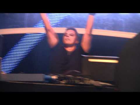 Markus Schulz plays Sweet Disposition