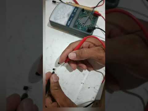 Teste de transistor com multimetro analógico