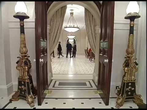 Inside a luxury hotel | TN-SL-040-036