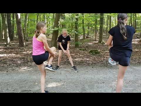Training mit Abstand - Teil 30 - Gymnastik-  und Mobilisationsübungen im Wald