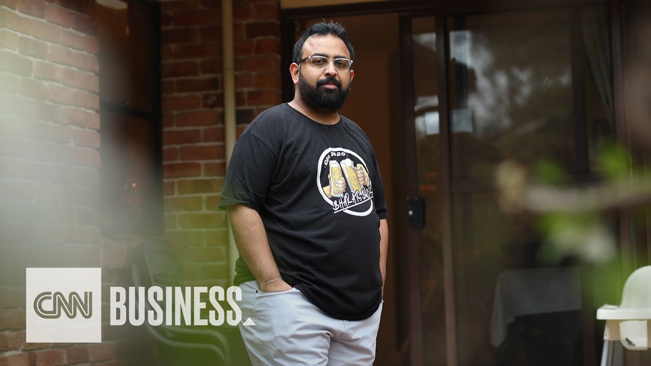 Escaping QAnon: How he left the virtual cult after two years