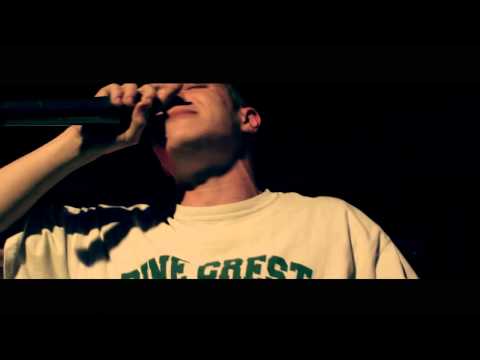 HURIKAN LIVE far away