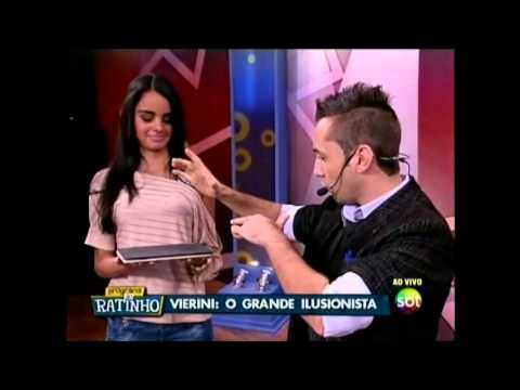 ILLUSIONIST GUSTAVO VIERINI surprises RATINHO with iPhone and iPad Magic.