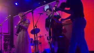 Bella White, Do You Think About Me, live at the Blue Room, Third Man Records, Nashville, 23 Apr 2023