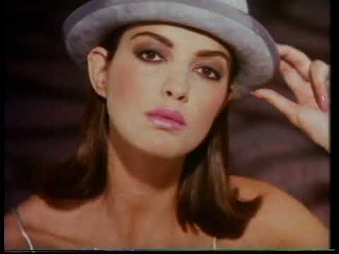 Channel 4 UK TV - Vintage Adverts - The Walking Dead - Saturday 18/12/1982.  Philips N1700 Transfer.