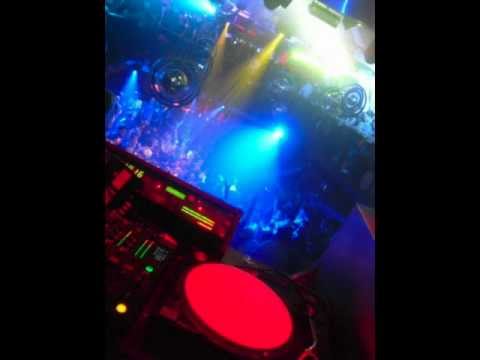 Sandro Silva & Quintino Vs Afrojack - Show me how you epic ( Stivali Mashup )