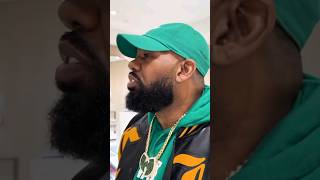 RAEKWON GETS A NEW WU-TANG CHAIN.....