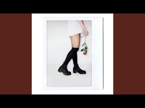 I Dont Look Like Her - Daisy Clark