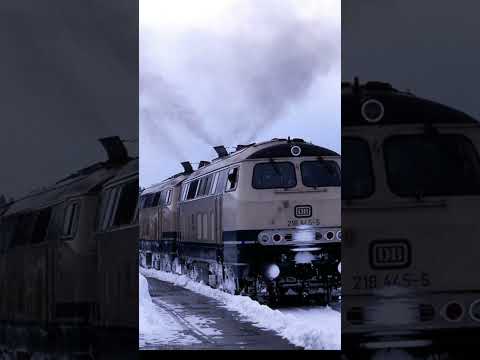 #218 Unter Volllast mit 2 Mal #2800PS bei der Ausfahrt. Man sieht es an den 4 Hutzen.