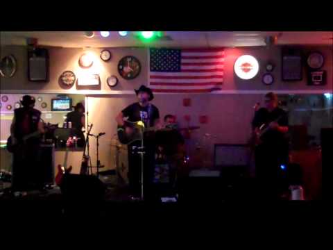 BAD NEWS (JOHNNY CASH COVER) LIVE IN TEXAS