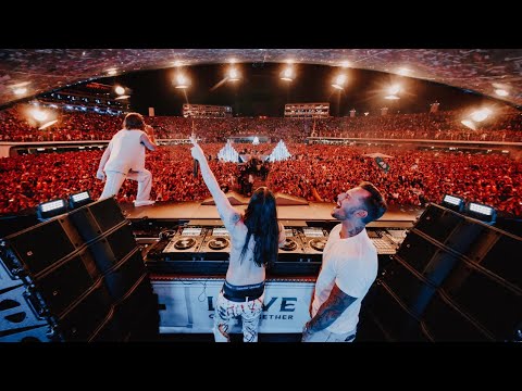 Steve Aoki & KAAZE ft. John Martin - Whole Again (Live at Tomorrowland)