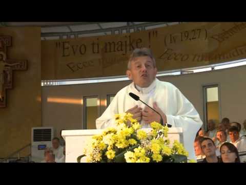 Don Ivan Filipovic - Jugendfestival in Medjugorje 2015