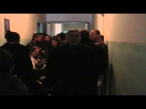 A1 Report - Fier, fluks pacientësh në spital, tejkalohet kapaciteti i spitalit