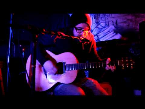 Niall Thomas - Oh My Child (Live at The Back Alley)