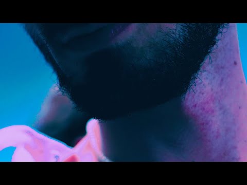 20:02 - Dark Snow (Visualiser)