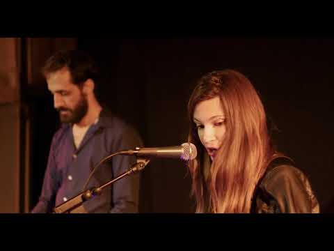 Die Bäckerei Live Sessions: Sara Renar - Medea