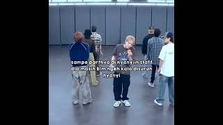 Download lagu keasikan makan dia, sampe ga ngeh kalo udh disuruh nyanyi 😂 #chenle #nctdream mp3 Download lagu keasikan makan dia, sampe ga ngeh kalo udh disuruh nyanyi 😂 #chenle #nctdream mp3